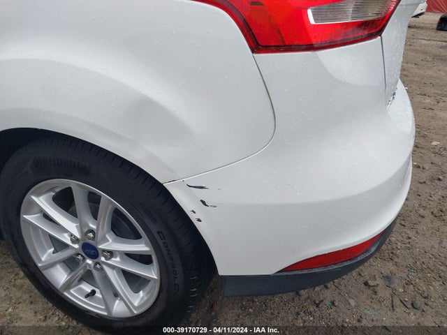 Ford FOCUS SE 2015 1FADP3K22FL307888 Image 20