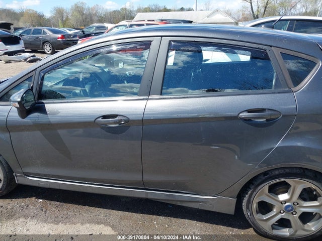 Ford FIESTA ST 2017 3FADP4GX9HM117002 Image 14