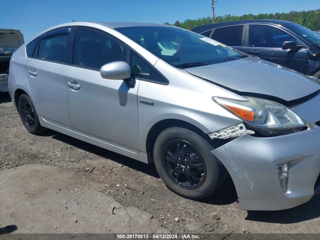 Toyota Prius Two 2015 JTDKN3DU8F1986003 Image 13