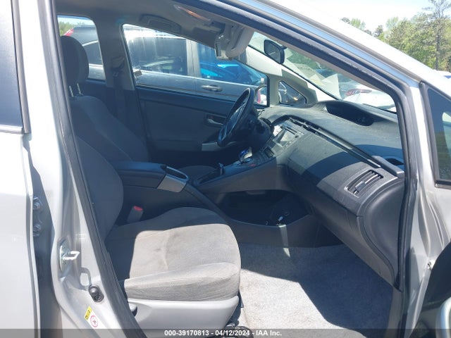 Toyota Prius Two 2015 JTDKN3DU8F1986003 Image 5