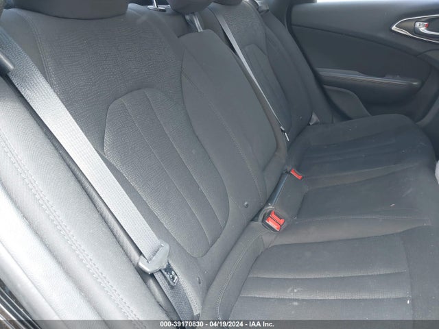 Chrysler 200 Limited 2016 1C3CCCAB5GN144425 Image 8