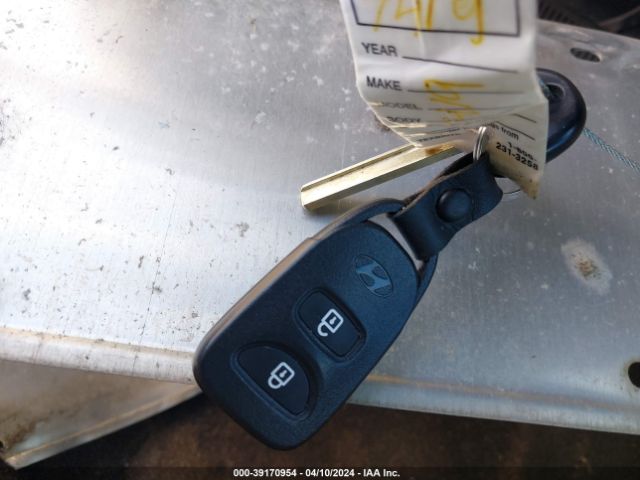 KMHCT4AE8HU270244 Hyundai Accent Value Edition