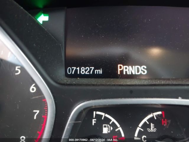 1FADP3M25JL221917 Ford FOCUS SEL