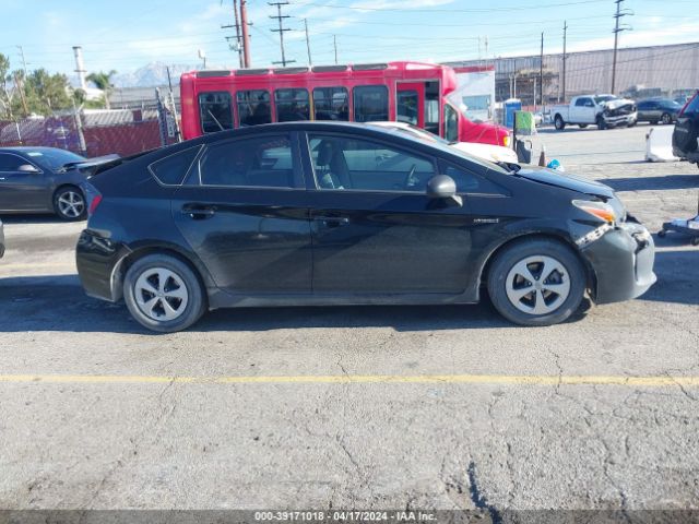 JTDKN3DU9F1976435 Toyota Prius Four