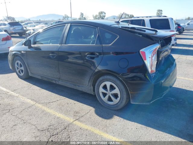 JTDKN3DU9F1976435 Toyota Prius Four