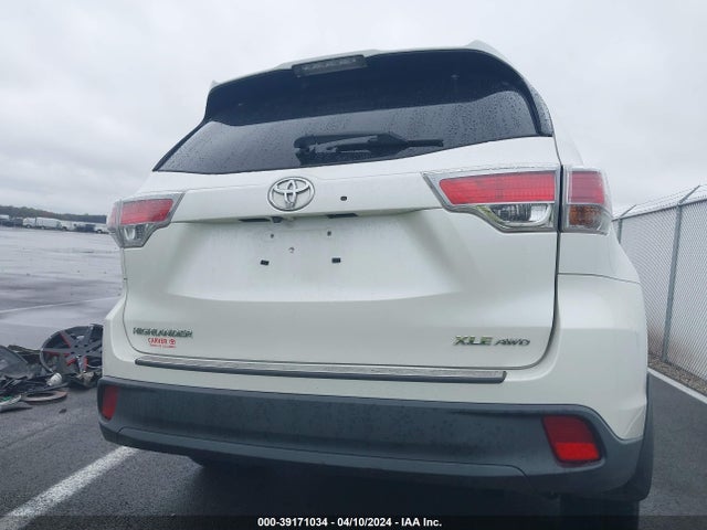 Toyota Highlander Xle V6 2014 5TDJKRFH1ES049180 Image 17