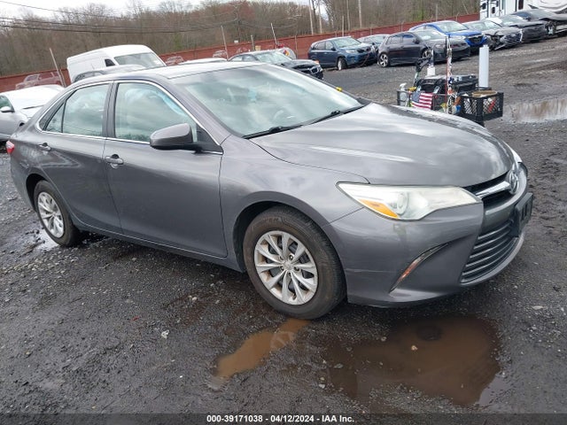 Toyota CAMRY LE 2016 4T4BF1FK0GR546565 Image 1