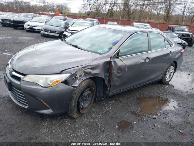 Toyota CAMRY LE 2016 4T4BF1FK0GR546565 Image 2