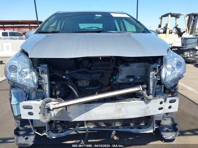 Toyota Prius Two 2015 JTDKN3DU3F1882499 Image 13