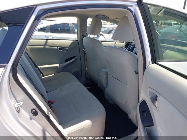 Toyota Prius Two 2015 JTDKN3DU3F1882499 Image 8