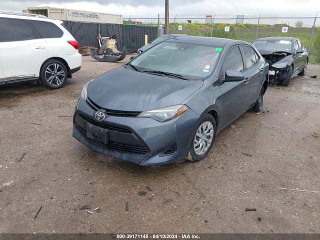 Toyota COROLLA LE 2017 5YFBURHE1HP606877 Image 2