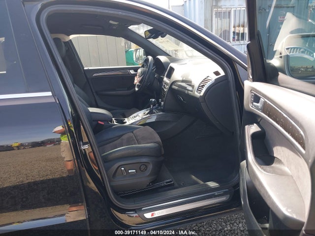 WA1CGAFP4EA032688 Audi Sq5 3.0t Premium Plus