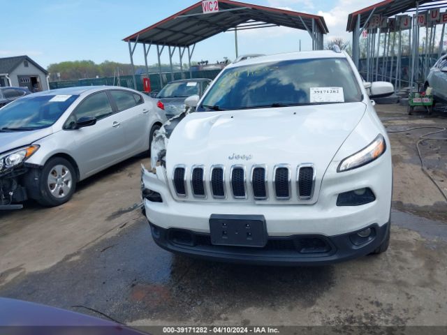 1C4PJMLB8JD602977 Jeep Cherokee Latitude Plus 4x4
