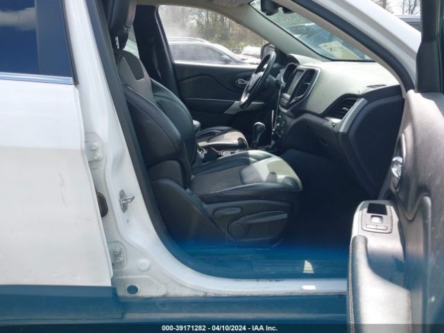 1C4PJMLB8JD602977 Jeep Cherokee Latitude Plus 4x4