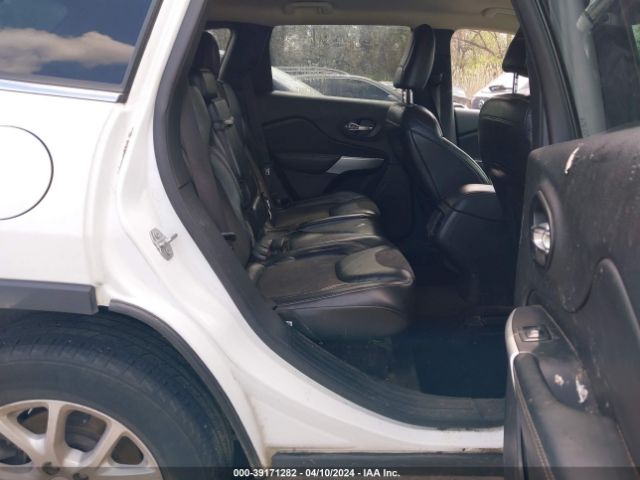 1C4PJMLB8JD602977 Jeep Cherokee Latitude Plus 4x4