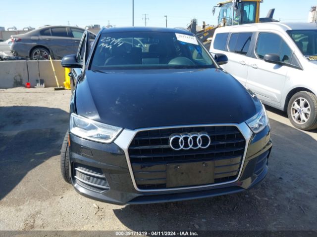 WA1HCCFS4HR017793 Audi Q3 2.0t Premium