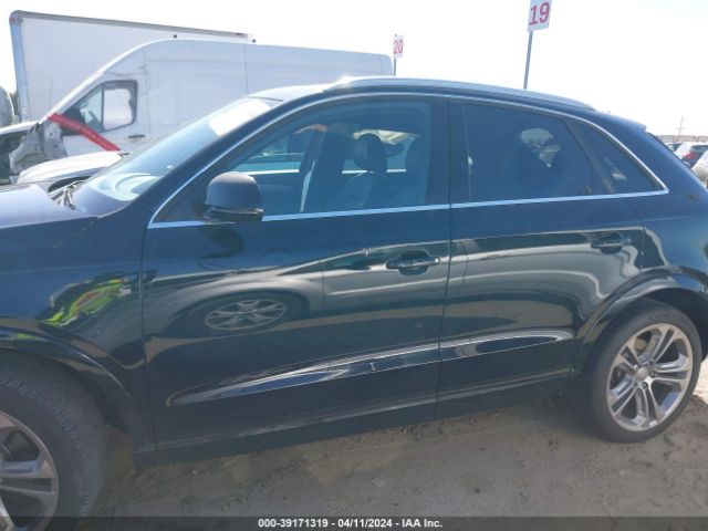 WA1HCCFS4HR017793 Audi Q3 2.0t Premium