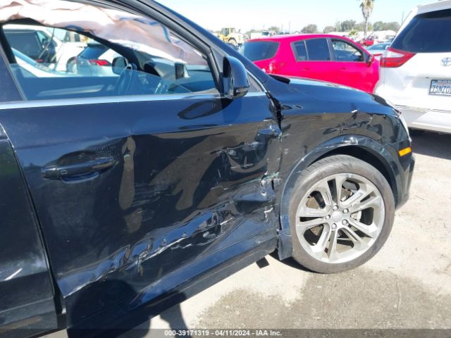 WA1HCCFS4HR017793 Audi Q3 2.0t Premium