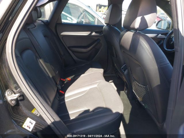 WA1HCCFS4HR017793 Audi Q3 2.0t Premium