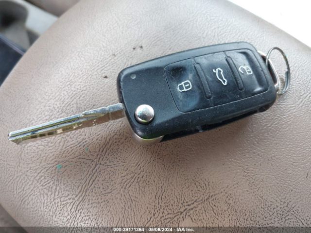 3VWD17AJ2EM432055 Volkswagen Jetta 1.8t Se