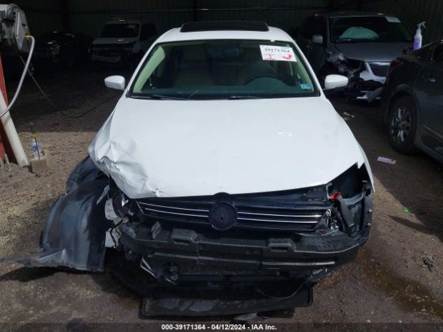 3VWD17AJ2EM432055 Volkswagen Jetta 1.8t Se