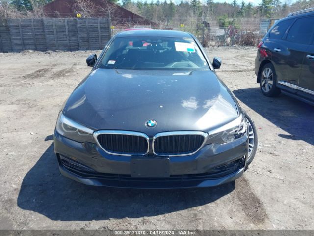 WBAJA7C54JG908118 BMW 530i Xdrive