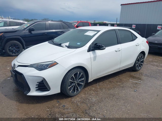 Toyota COROLLA SE 2018 2T1BURHE0JC015204 Image 2