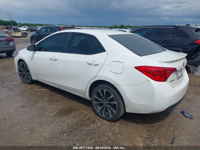 Toyota COROLLA SE 2018 2T1BURHE0JC015204 Image 3