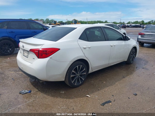 Toyota COROLLA SE 2018 2T1BURHE0JC015204 Image 4