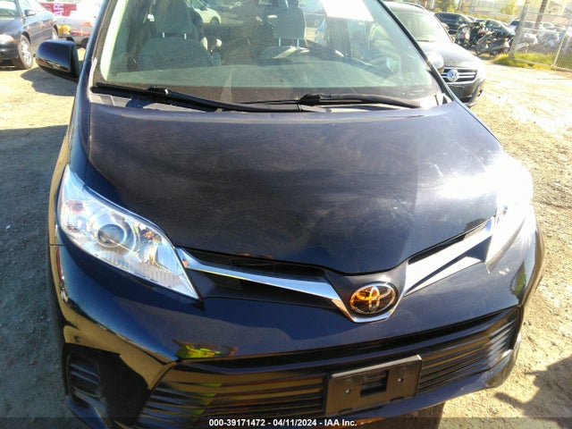 Toyota Sienna Le 8 Passenger 2018 5TDKZ3DC7JS946714 Image 12