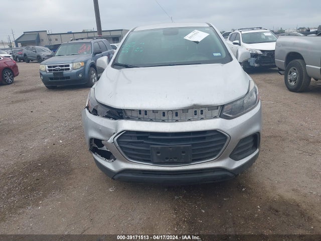 Chevrolet TRAX LS 2019 3GNCJKSB2KL380394 Image 6