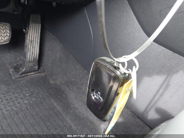 Toyota Rav4 Xle Premium 2021 JTMA1RFV8MD078307 Image 11