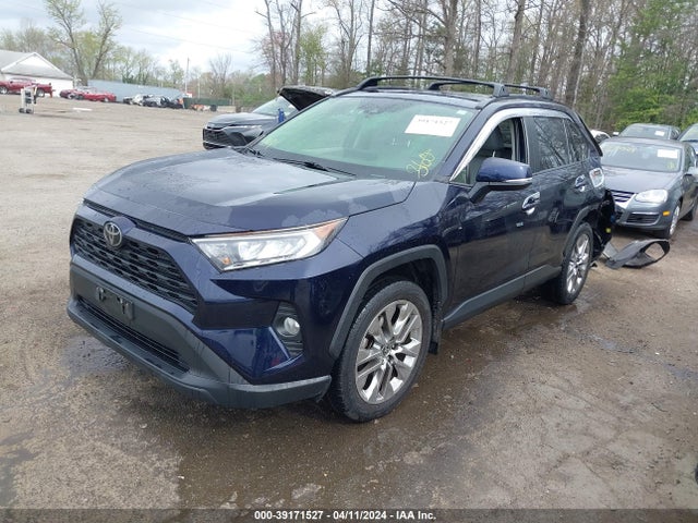 Toyota Rav4 Xle Premium 2021 JTMA1RFV8MD078307 Image 2