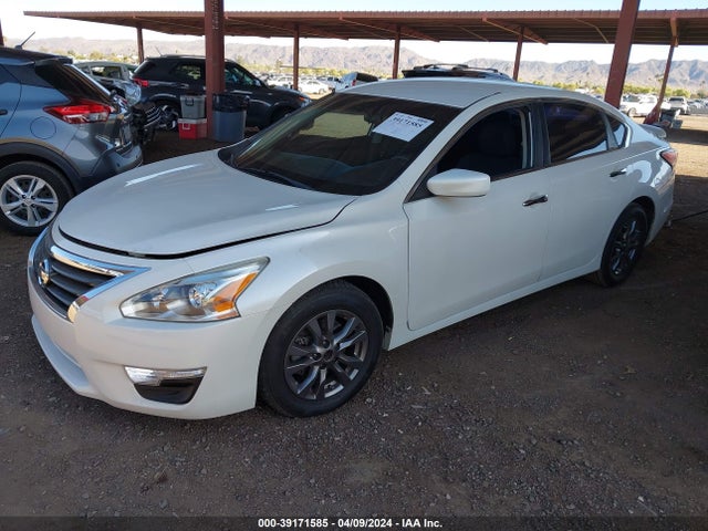 Nissan Altima 2.5 S 2015 1N4AL3APXFC469084 Image 2