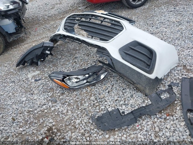 Chevrolet TRAX LS 2018 KL7CJNSBXJB714078 Image 12