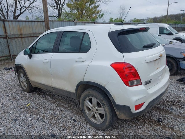 Chevrolet TRAX LS 2018 KL7CJNSBXJB714078 Image 3