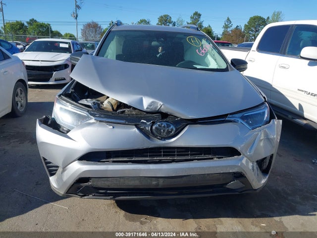 Toyota RAV4 LE 2017 2T3ZFREVXHW396606 Image 13