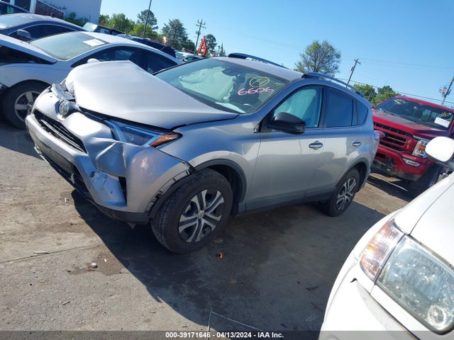 Toyota RAV4 LE 2017 2T3ZFREVXHW396606 Image 2