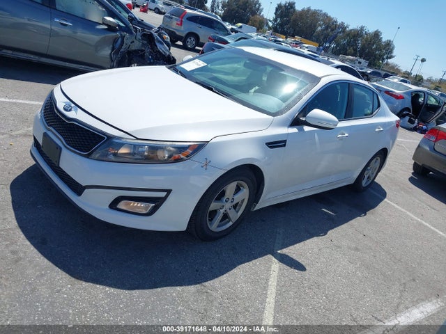 KIA Optima Lx 2015 KNAGM4A71F5635713 Image 2