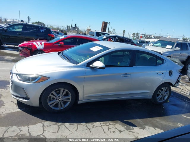 Hyundai ELANTRA SE 2017 5NPD84LF6HH034007 Image 15