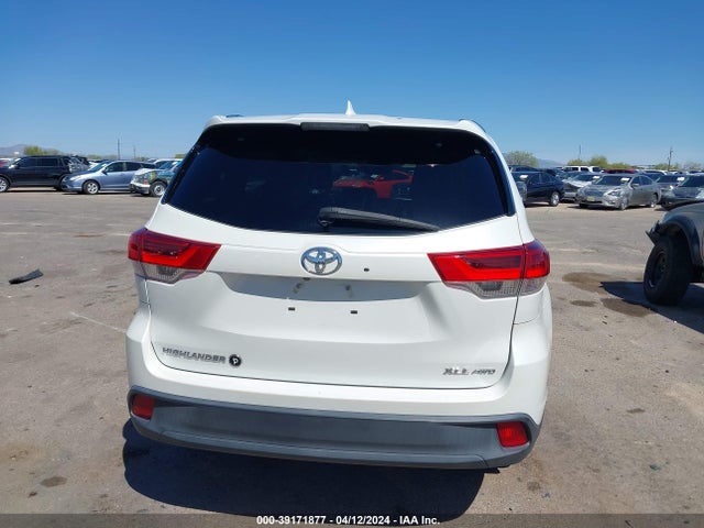 Toyota Highlander Xle 2017 5TDJZRFH9HS515938 Image 16