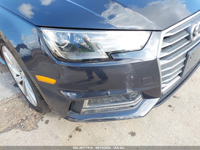 WAUKMAF49JA068125 Audi A4 2.0t Tech Ultra Premium/2.0t Ultra Premium