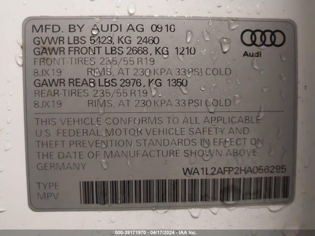 Audi Q5 2.0t Premium 2017 WA1L2AFP2HA056295 Image 9