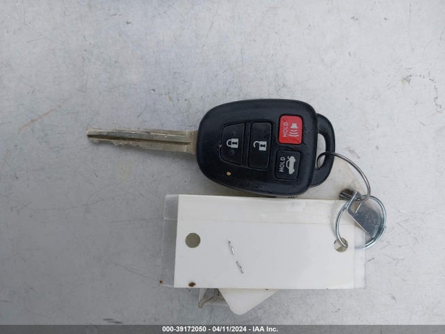 Toyota COROLLA LE 2018 2T1BURHE9JC042899 Image 11
