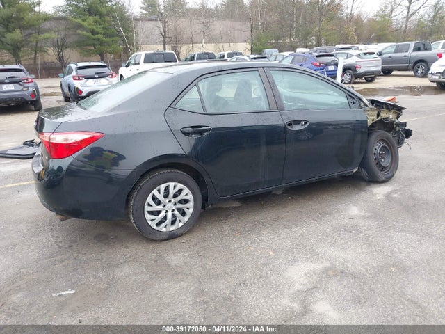 Toyota COROLLA LE 2018 2T1BURHE9JC042899 Image 4