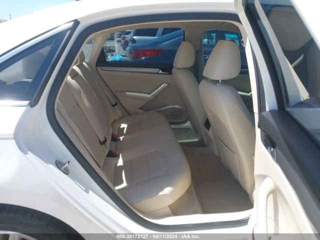 1VWBV7A38FC088800 Volkswagen Passat 2.0l Tdi Se