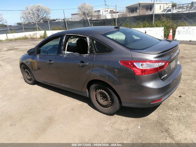 Ford FOCUS SE 2014 1FADP3F24EL391429 Image 3