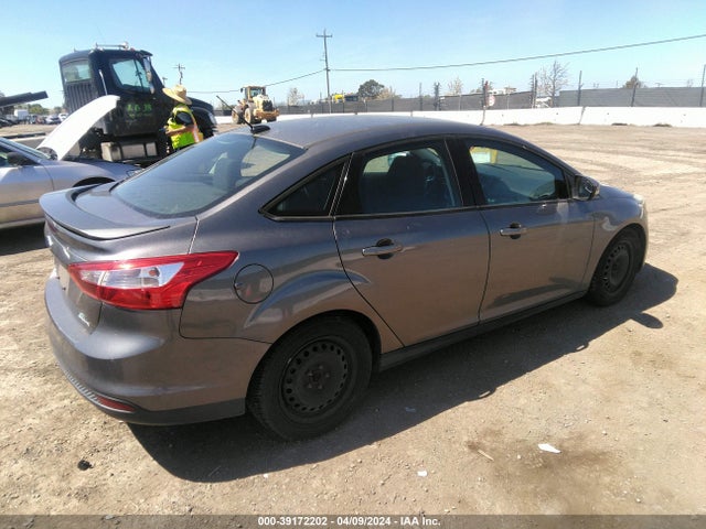 Ford FOCUS SE 2014 1FADP3F24EL391429 Image 4