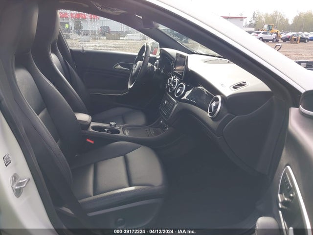 39172224 :رقم المزاد ، WDDSJ4GB9FN186482 vin ، 2015 Mercedes-benz Cla 250 4matic مزاد بيع
