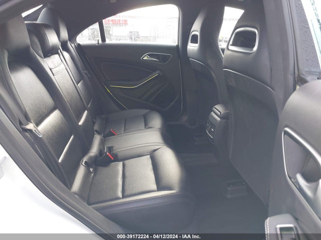 39172224 :رقم المزاد ، WDDSJ4GB9FN186482 vin ، 2015 Mercedes-benz Cla 250 4matic مزاد بيع